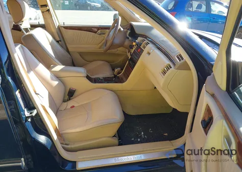 2001 Mercedes-Benz E 320 4M из США, поврежденный, VIN WDBJF82J41X059051